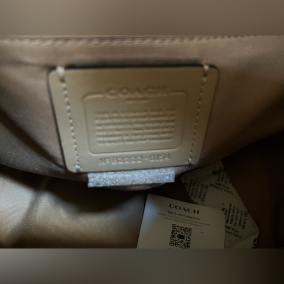 Coach Pennie Shoulder Bag. New w/o tags - Picture 12 of 14